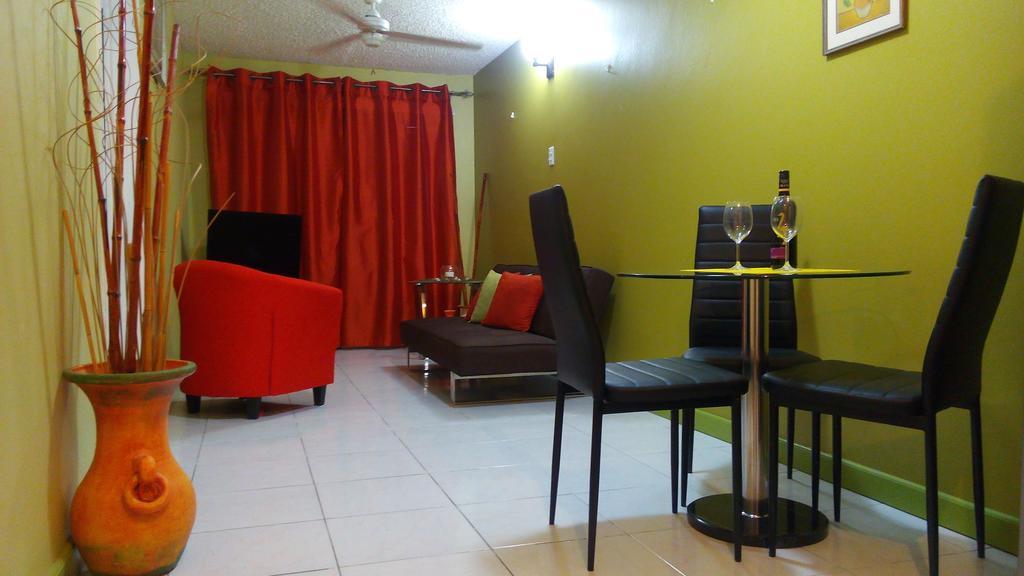 Hylton New Kingston Quarto foto